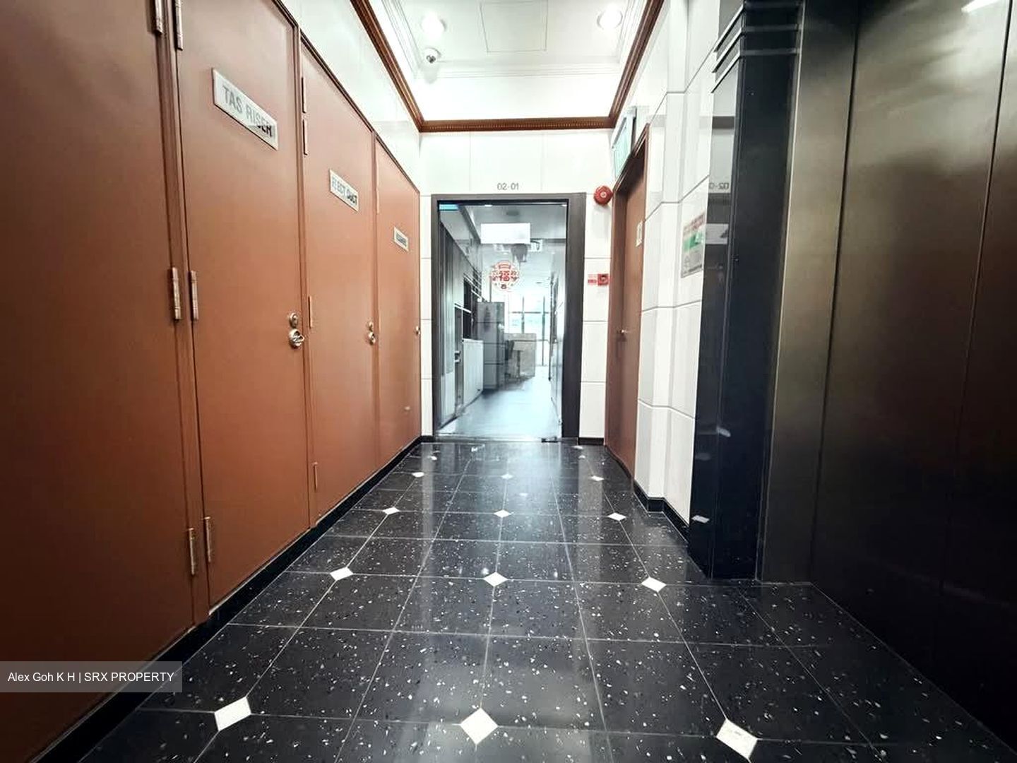 Poly Credit Building (D8), Office #537568921